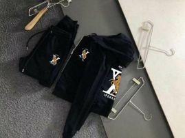 Picture of LV SweatSuits _SKULVM-5XLkdtn20329443